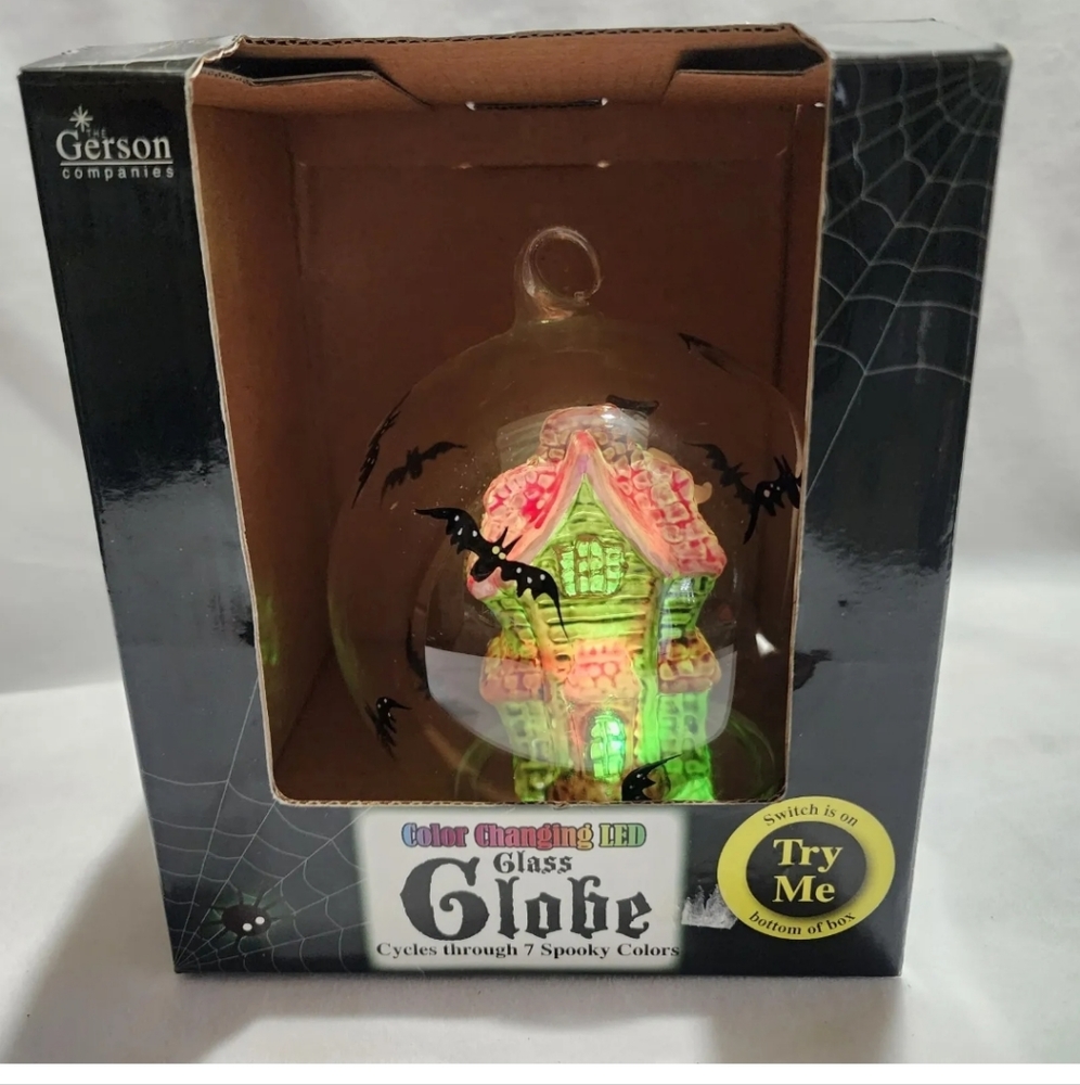 Gerson SPOOKY HALLOWEEN LED Glass Globe 7 Changing Colors GHOST HOUSE  EUC W Box